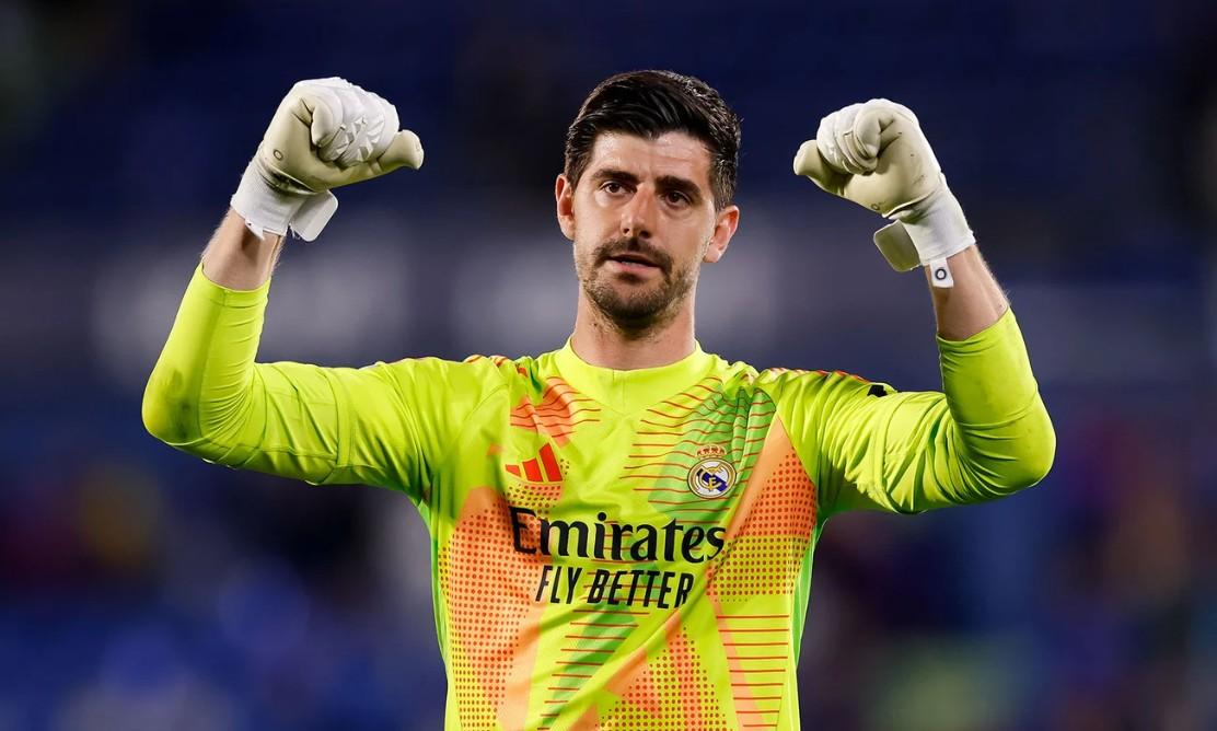 包含赛地聚焦：国王杯集结日热度飙升，新奥尔良鹈鹕完成体检，信心回归，训练强度明显提升的词条