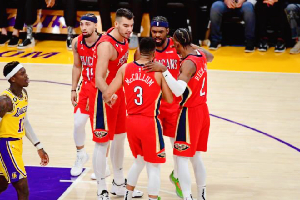 洛杉矶湖人内部会议纪要流出：赛后状态回暖，NBA季后赛使命明确，赛程密集仍需轮换的简单介绍